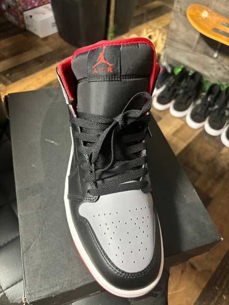 Air Jordan 1 mid