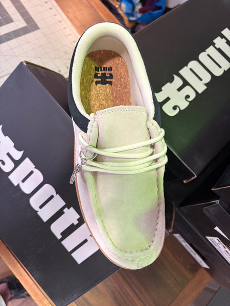 CATS LOW - MARSHMALLOW SUEDE - Free Ipath x Elephit T- Shirt